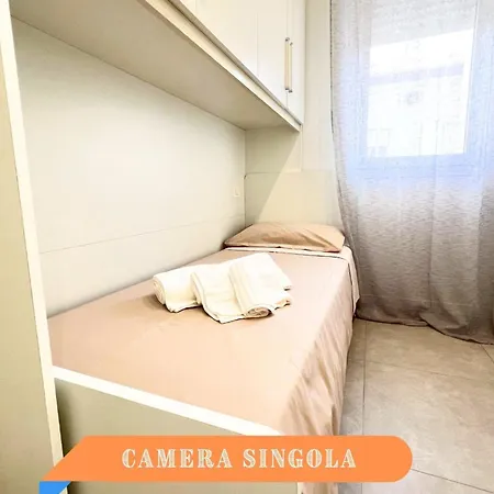 Apartment Federica's House 150 Mt Dal Mare